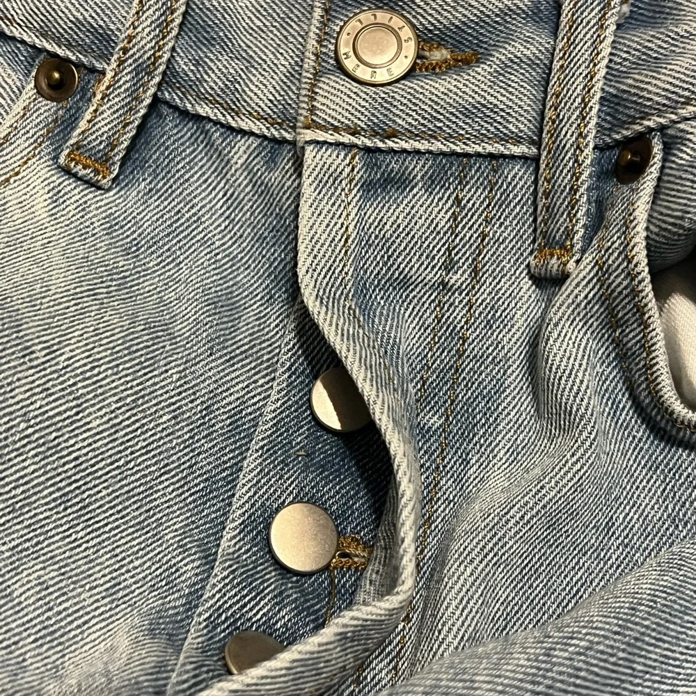 Still Here Worn-In Childhood Straight Leg Distressed Jeans Sz‎ 24